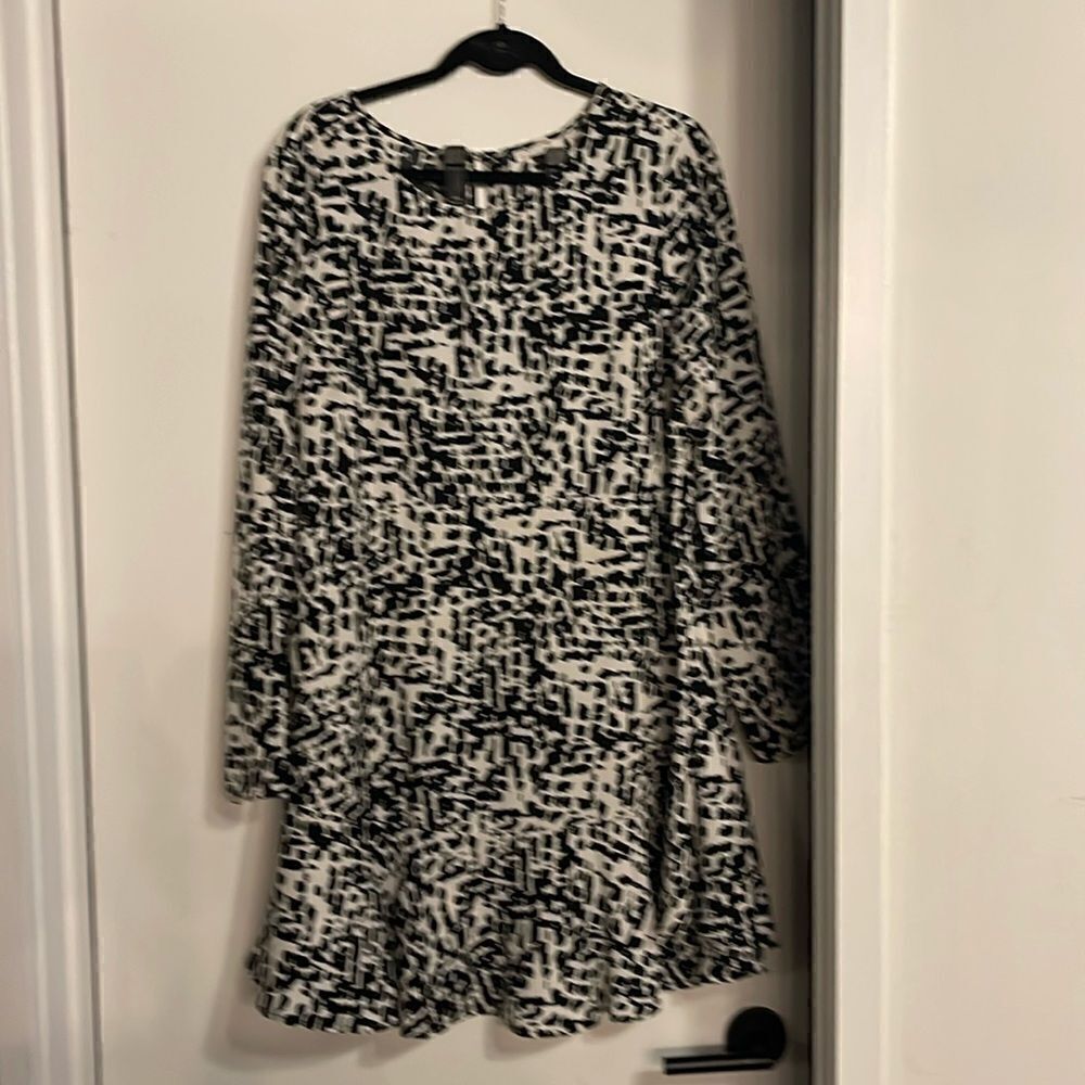Leith EUC XL print dress peplum hem
